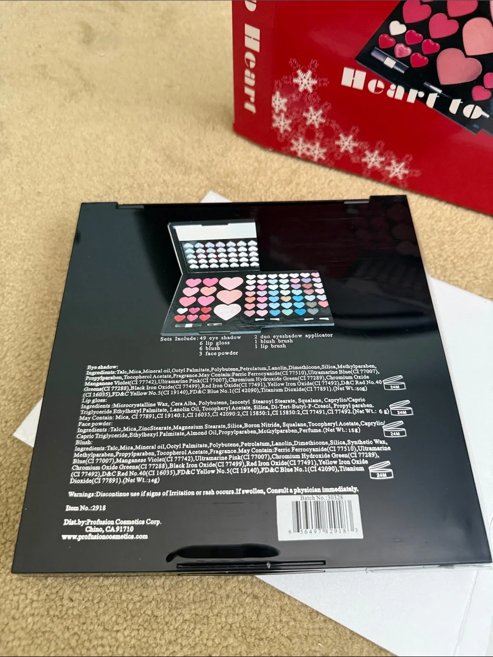 Heart-Shaped Shimmer Eyeshadow Palette - Multi-Color